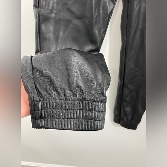 NWT Avec Les Filles Anthropologie Black Vegan Faux Leather Jogger Pants Size XS - Picture 6 of 13